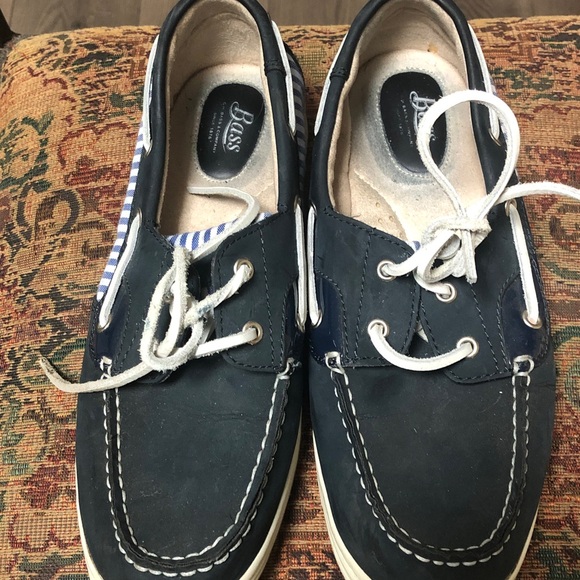 Bass Shoes - Bass Navy and White womens Boat Shoes